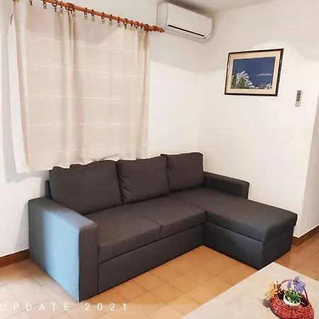 Tania Apartment *